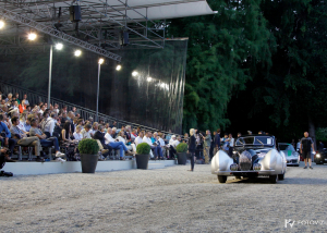 Dražba prestižnih starodobnikov RM Sotheby's auction Villa Erba 2017