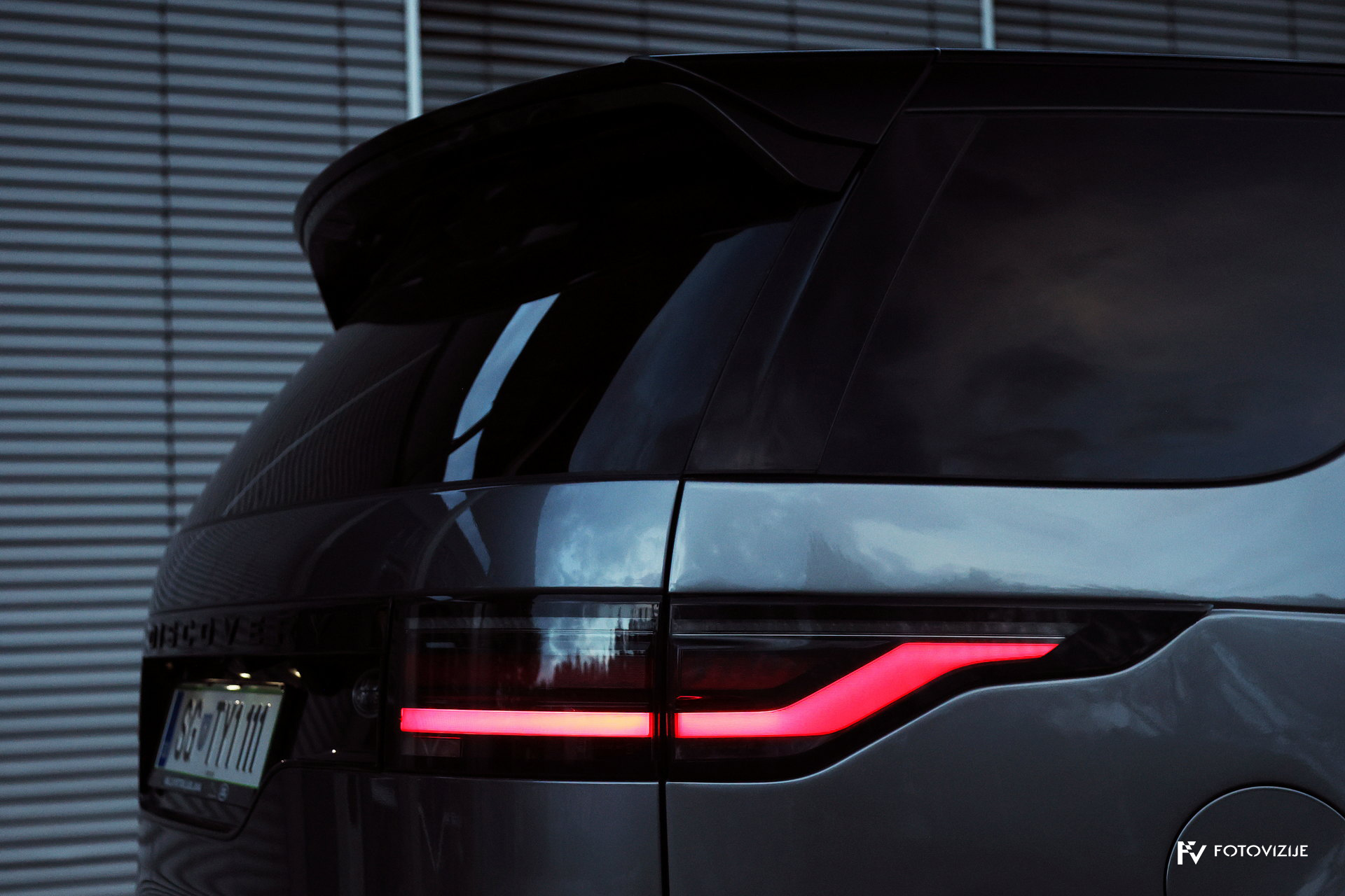 Land Rover Discovery HSE light