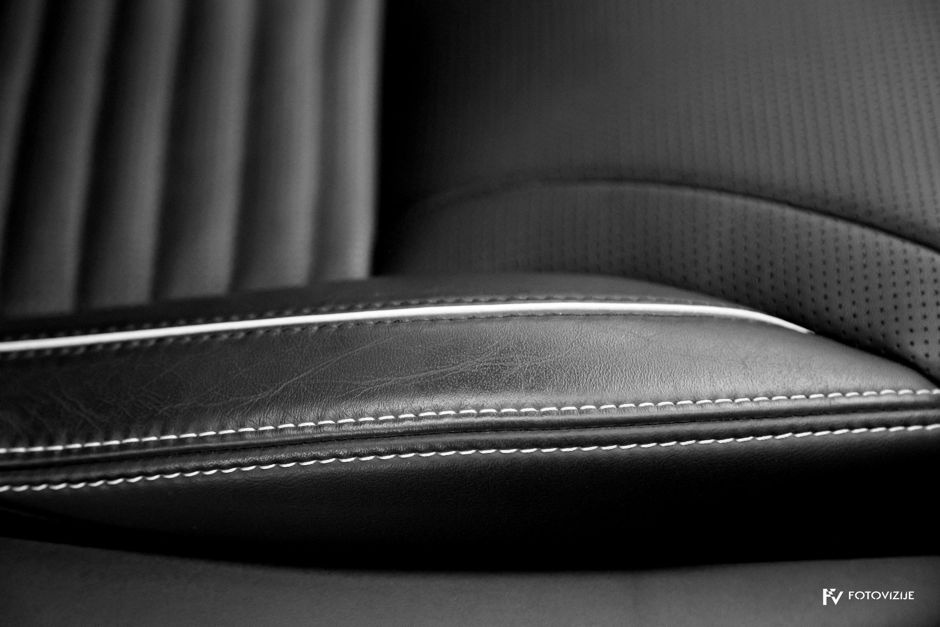 Land Rover Discovery HSE detail