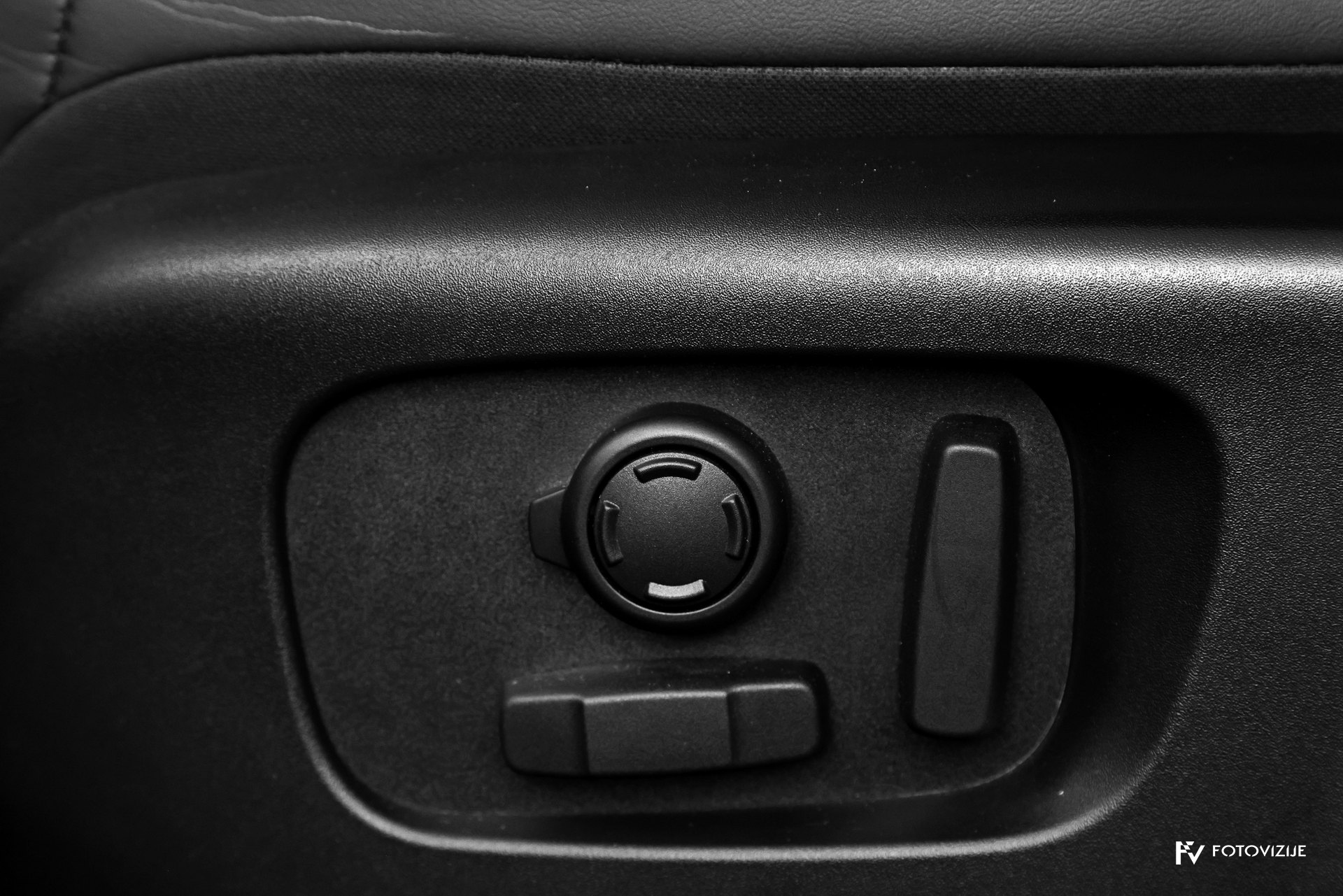 Land Rover Discovery HSE detail