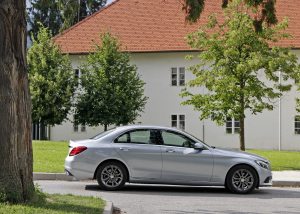 Mercedes-Benz C-razred 220d limuzina - zunanjost