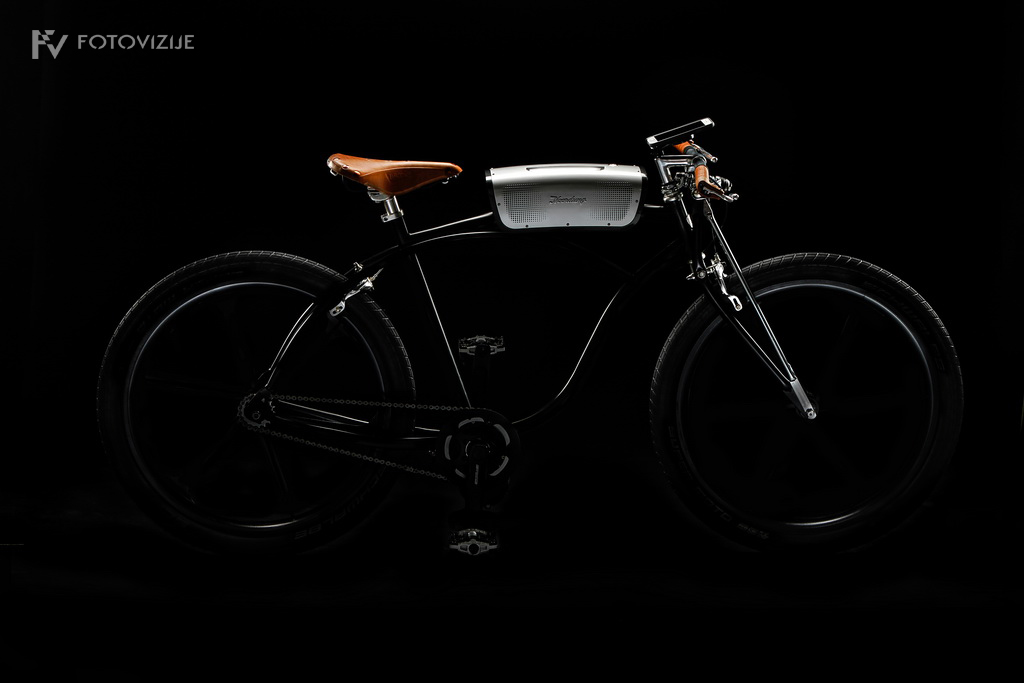 Fotografija prototipa električnega kolesa Noordung No. 1